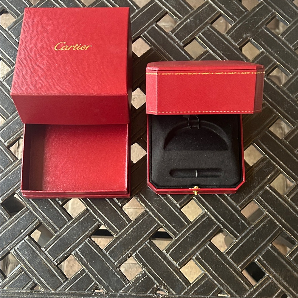 Cartier Luxurious Red Box Bracelet Case - Picture 3 of 5